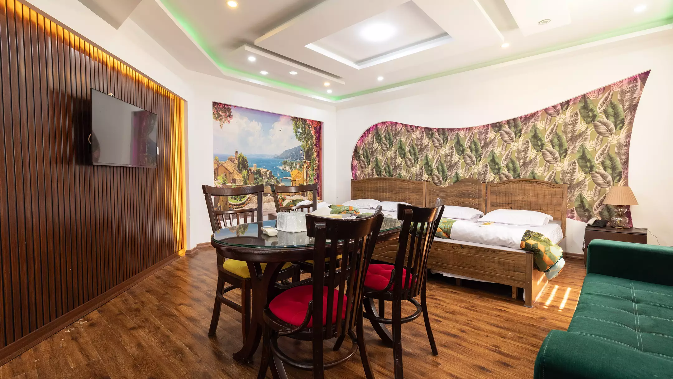 Alibaba https://cdn.alibaba.ir/ostorage/hotel-accommodation-images/6859344ea1e6f83605b738fa_سوییت چهارتخته (2).webp